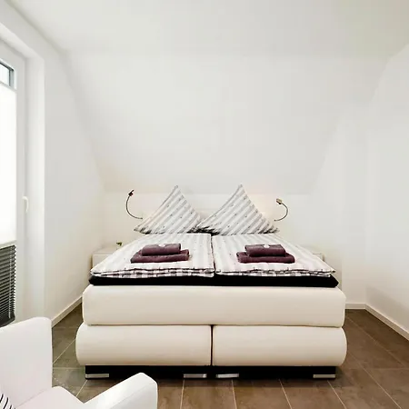 Am Yachthafen In بيت للعطل بيناموندا