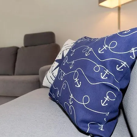 Am Yachthafen In بيناموندا